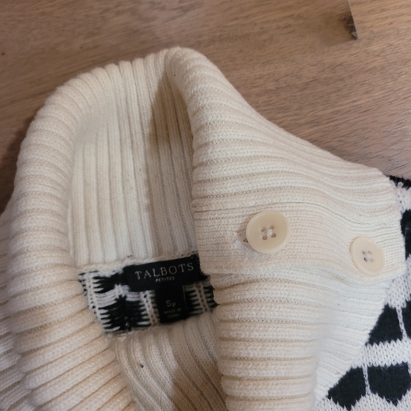 Talbots Vintage Size Black White Button Turtleneck Fold Over Printed Sweater - Picture 3 of 5